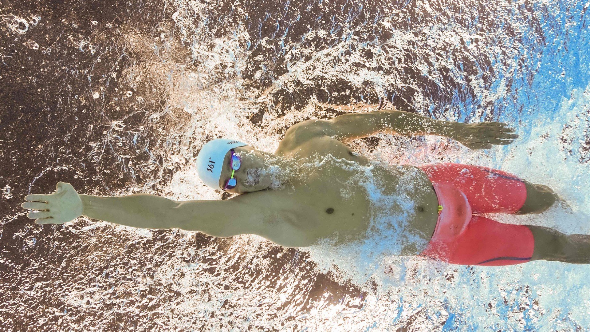 爱游戏在线娱乐官网-解说点评：专家眼中的比赛亮点，比赛解说的作用